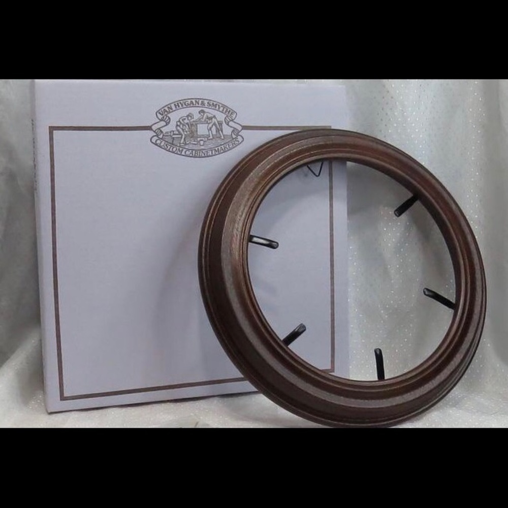 Van Hygan & Smythe Wood Plate Frame